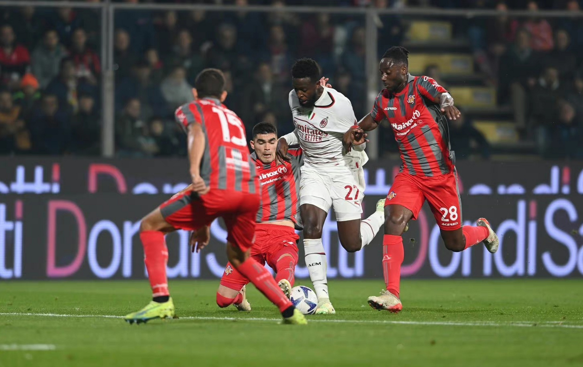 堡坚实的后 堡坚实的后