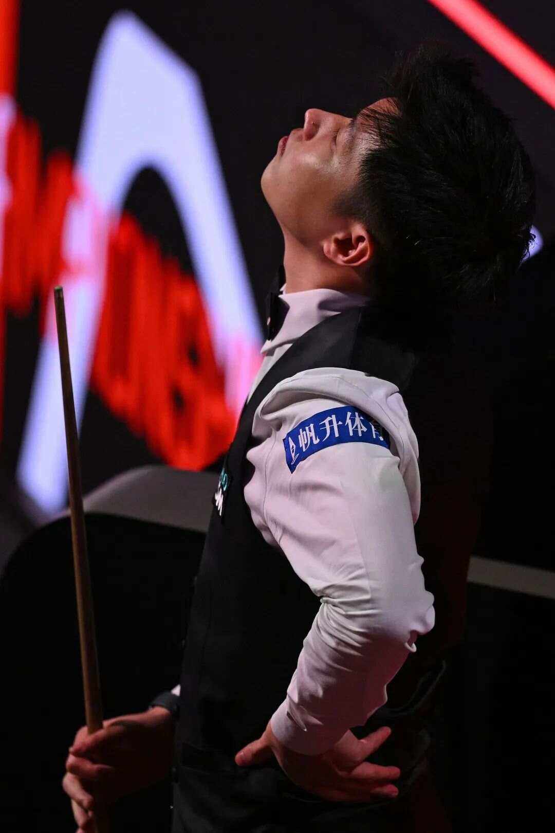 续拿出亮眼 续拿出亮眼