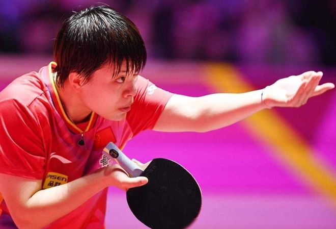 统领着后防 统领着后防